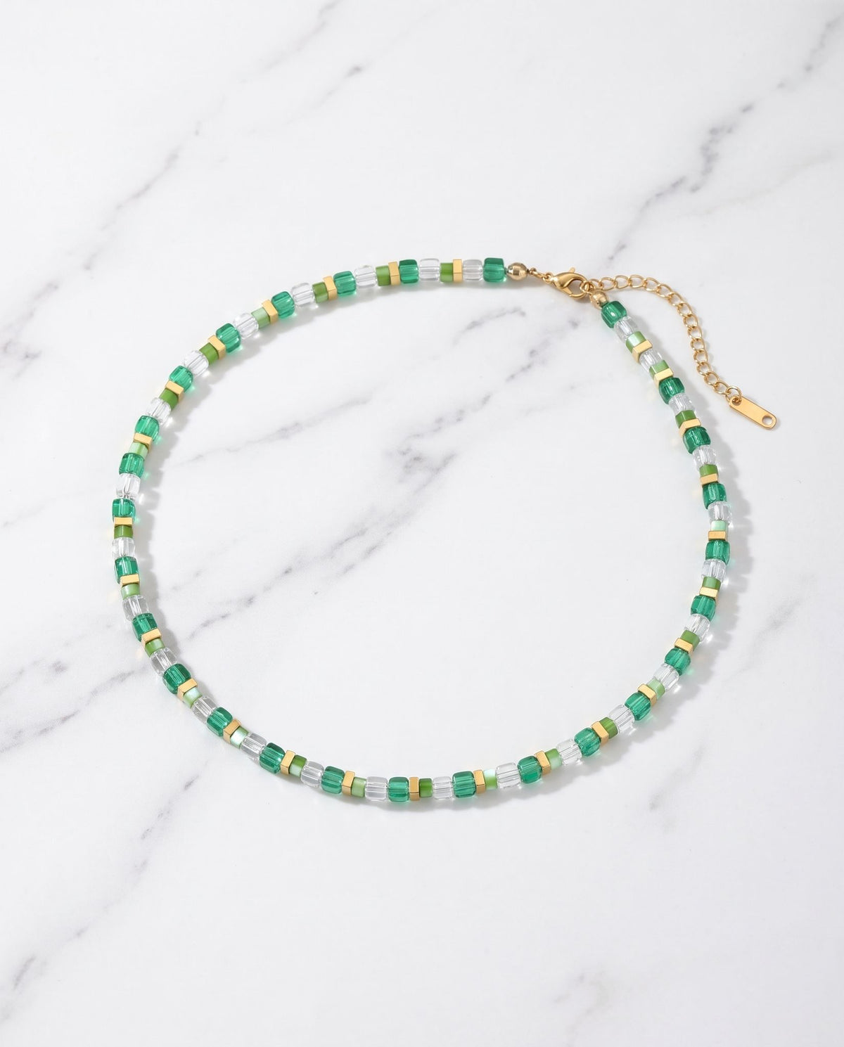 Collier ras-du-cou perles vertes