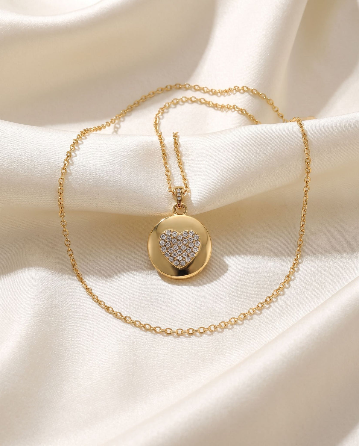 Collier médaillon cœur